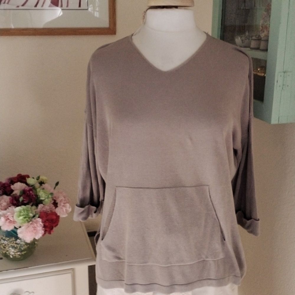 LOOK by M Sweater/Top With Pouch